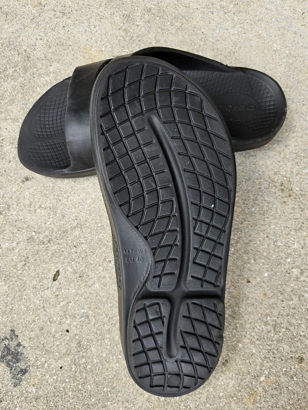 OOFOS OOAHH Sandal Recovery Slide Footware Unisex Black Men’s Size 7 Women’s 9